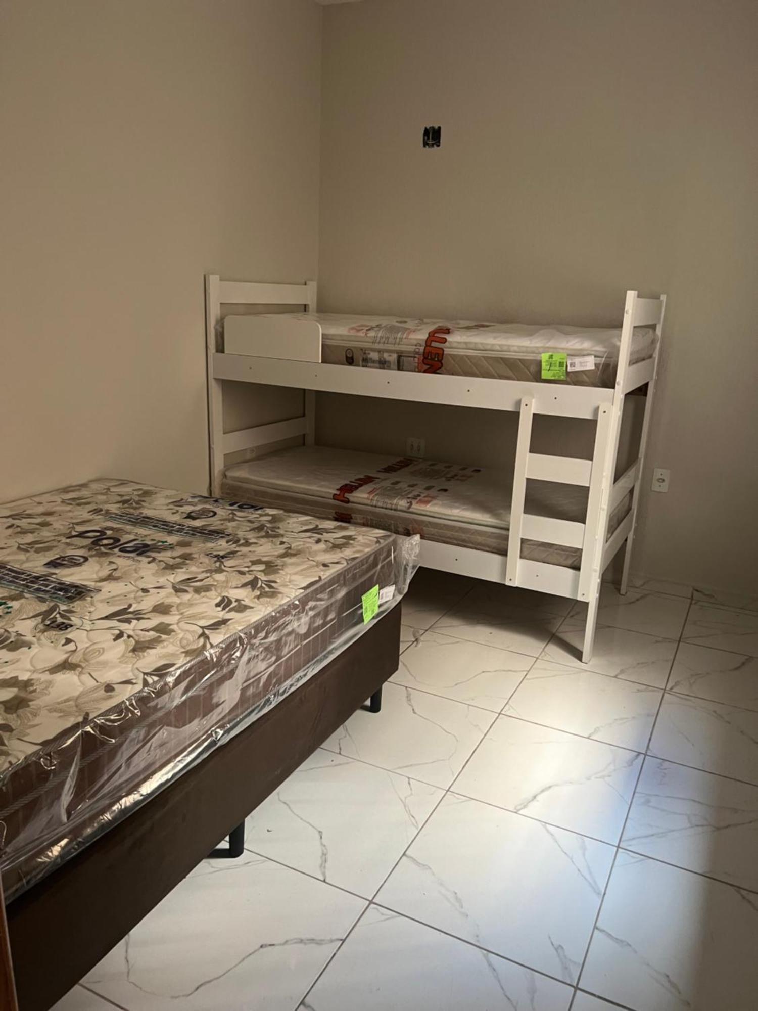 Apto Terreo Mae Aparecida 8 Pessoas 3km Do Santuario Com Wifi ,ar Condicionado Nos Quartos * Aparecida (Sao Paulo)