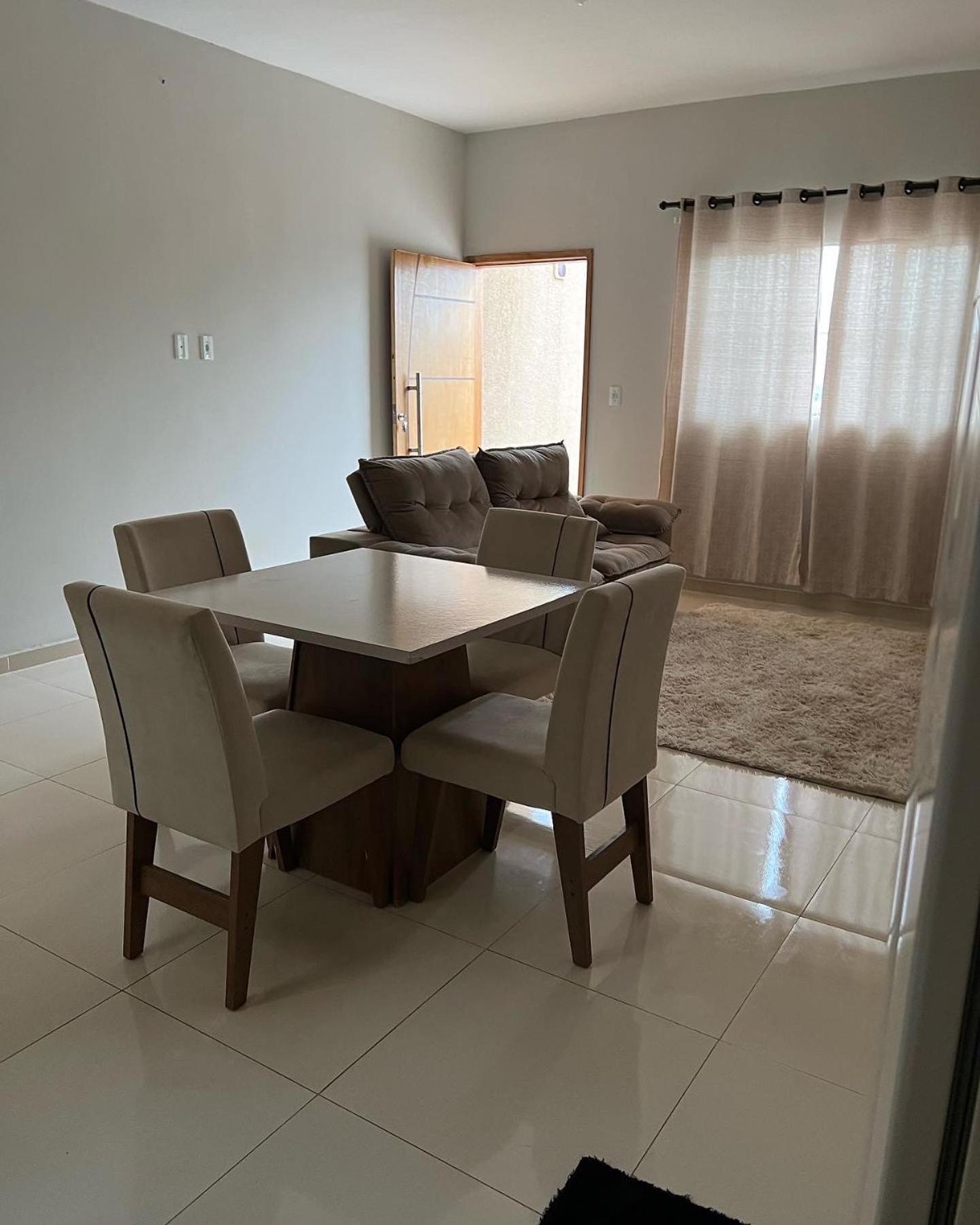 Apto Terreo Mae Aparecida 8 Pessoas 3km Do Santuario Com Wifi ,ar Condicionado Nos Quartos Apartment *